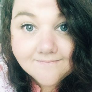 Meet your Posher, Adrianna